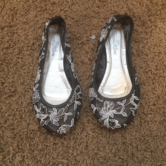 Floral flats🌸